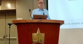 Wolfgang Munar presents at the Universidad del Norte